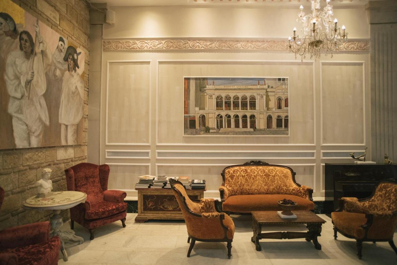 Byzantino Hotel Patras Luaran gambar