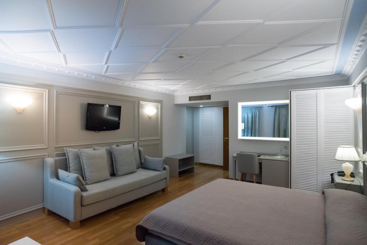 Byzantino Hotel Patras Luaran gambar