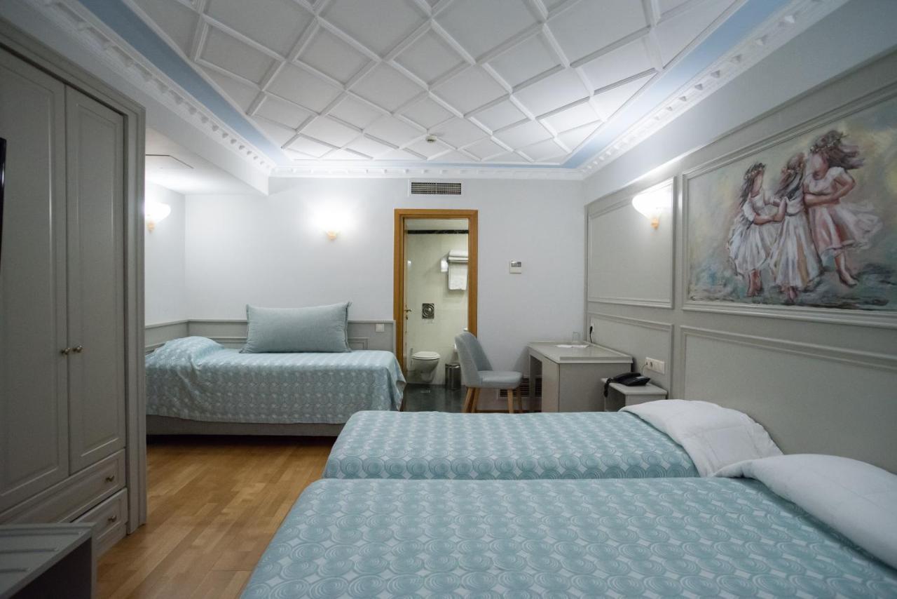 Byzantino Hotel Patras Luaran gambar