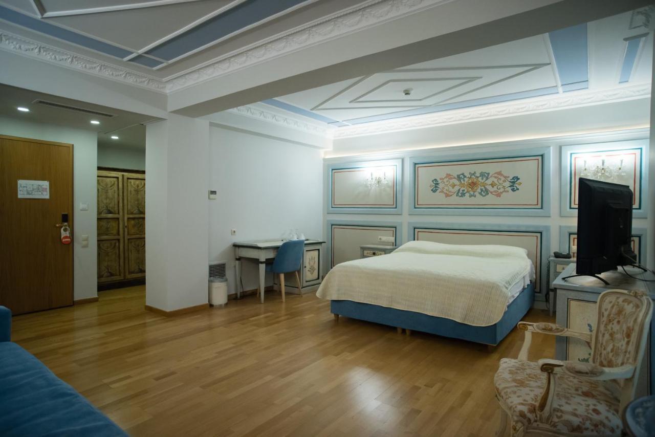 Byzantino Hotel Patras Luaran gambar