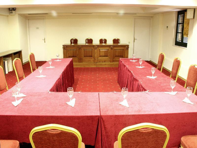 Byzantino Hotel Patras Luaran gambar