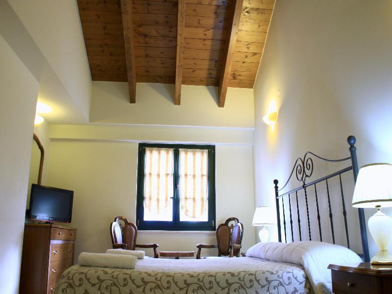 Byzantino Hotel Patras Luaran gambar