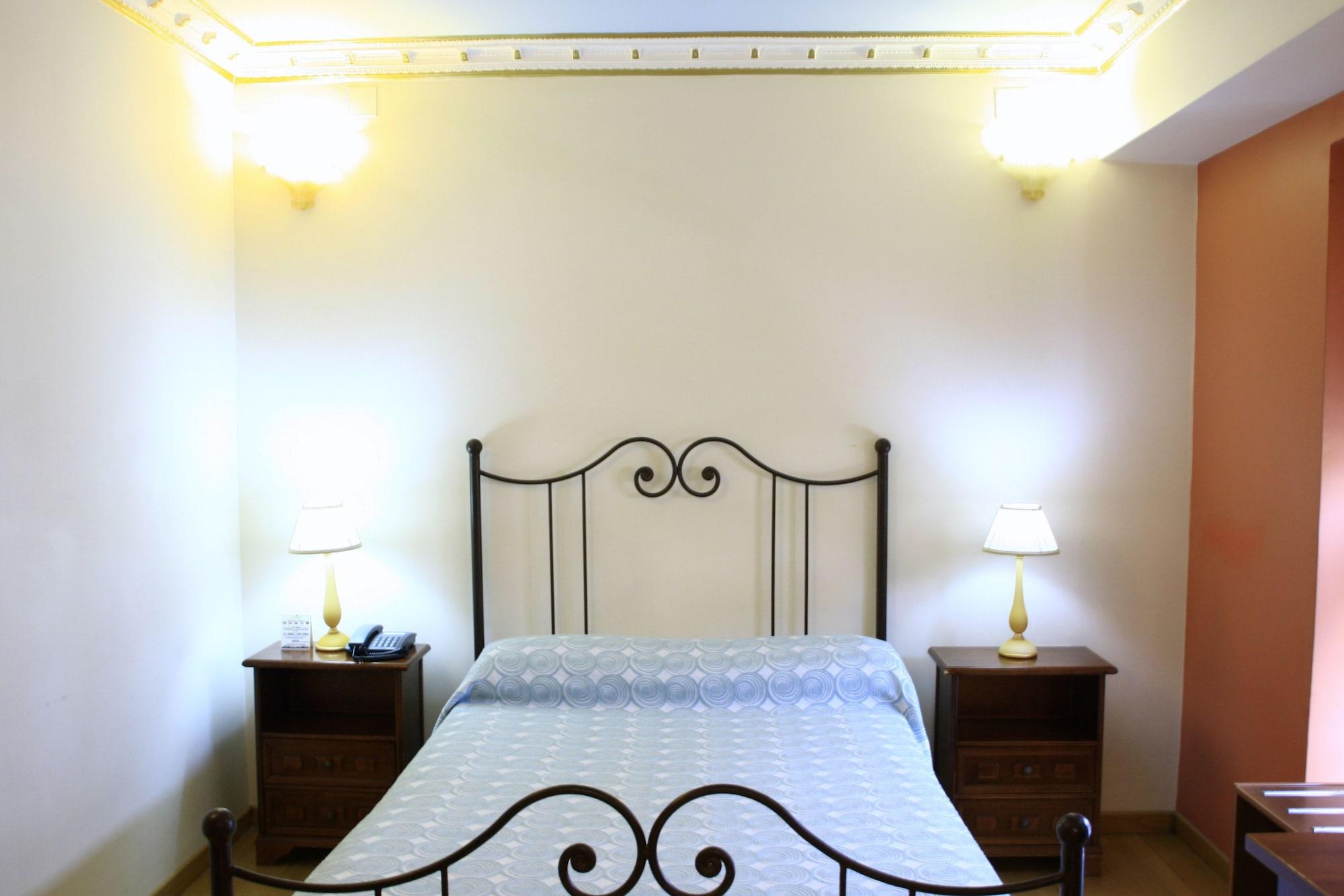 Byzantino Hotel Patras Luaran gambar