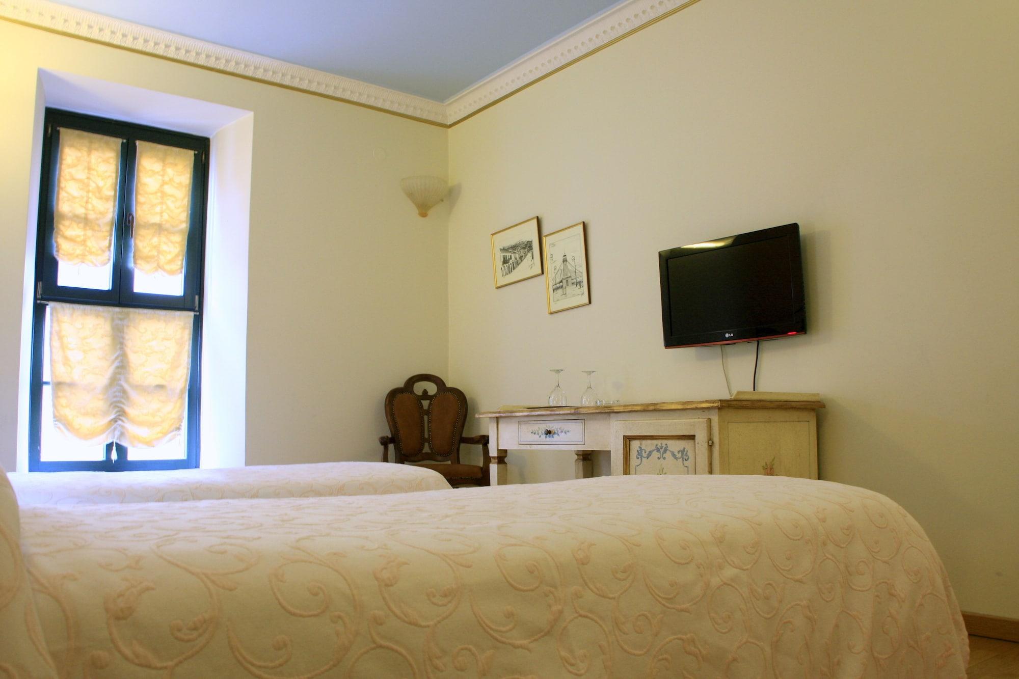 Byzantino Hotel Patras Luaran gambar