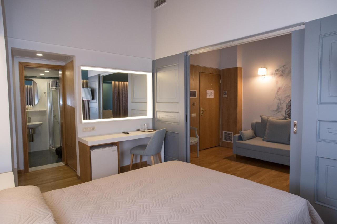 Byzantino Hotel Patras Luaran gambar